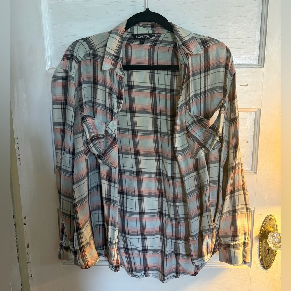 ☀️Express Blue and Pink Plaid Buttondown